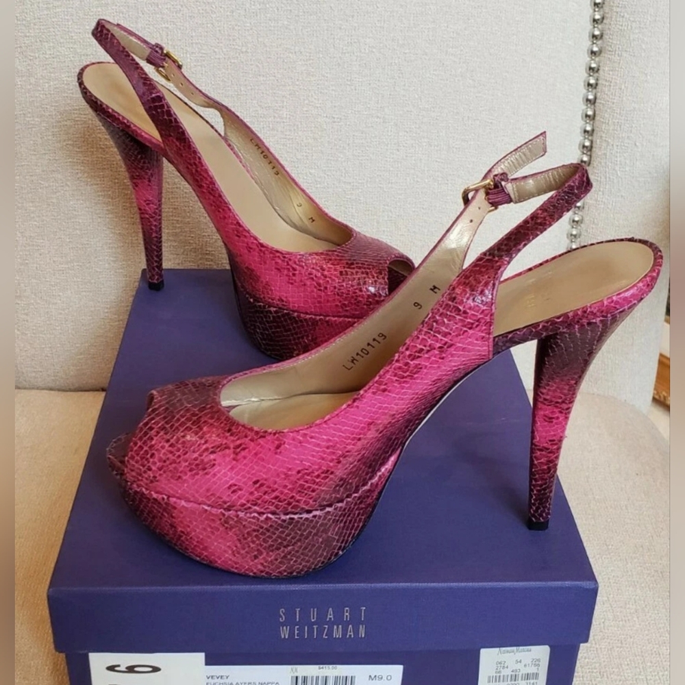 NIB STUART WEITZMAN PINK VEVEY SNAKE PRINT LEATHER OPEN TOE PLATFORM PUMP 9 $415